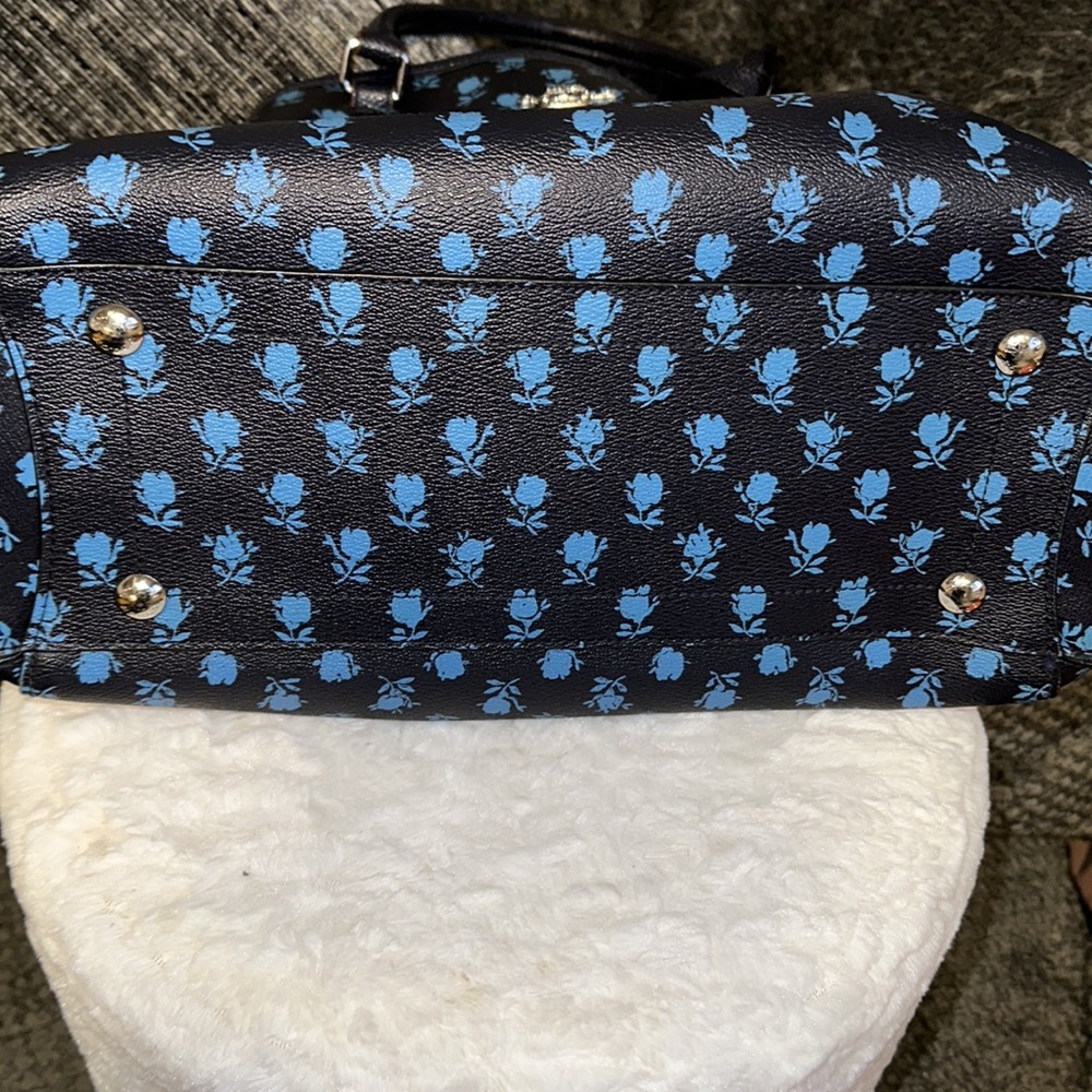 Purse - Picture 13 of 16